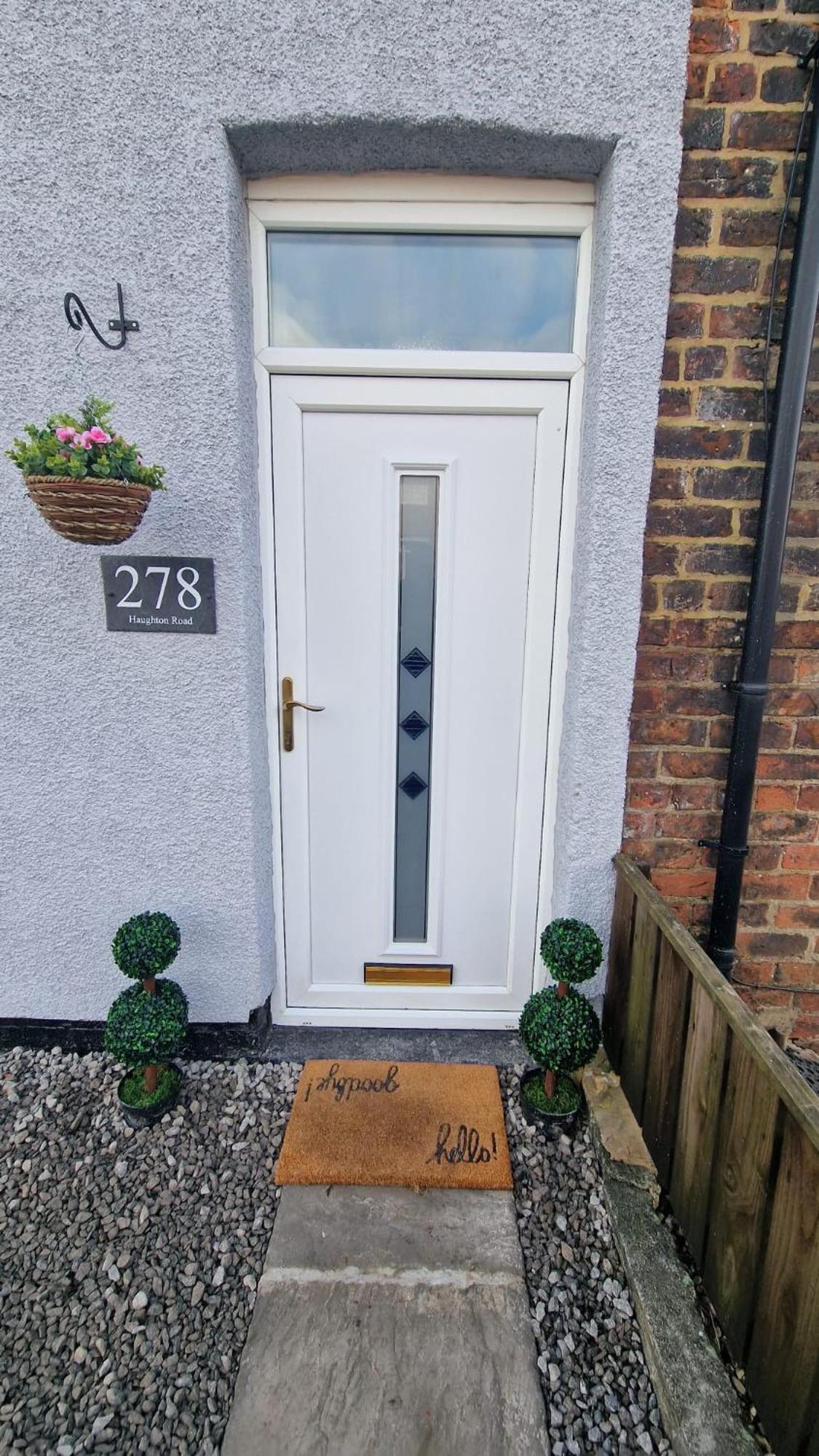 Cosy Home Perfect For Families And Contractors With Free Parking Darlington  Dış mekan fotoğraf